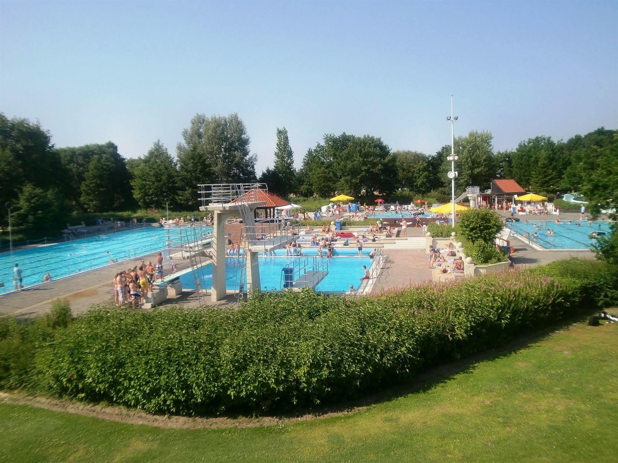 Hotel Am Badepark Bad Zwischenahn Zewnętrze zdjęcie